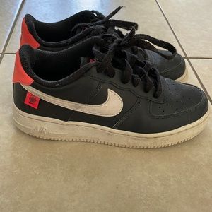 Boys Nike Air Force one size 5